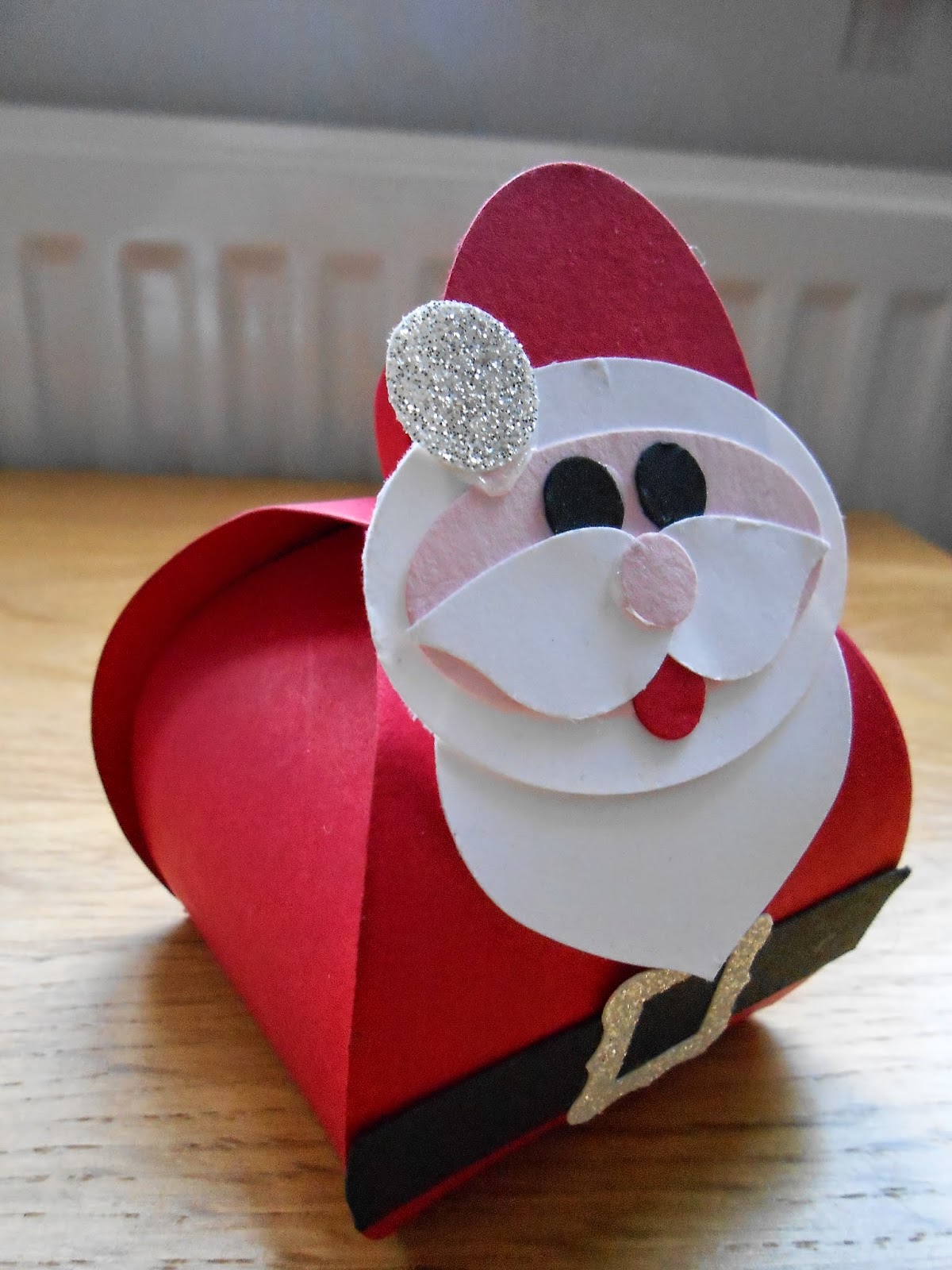 Christmas curvy keepsake boxes